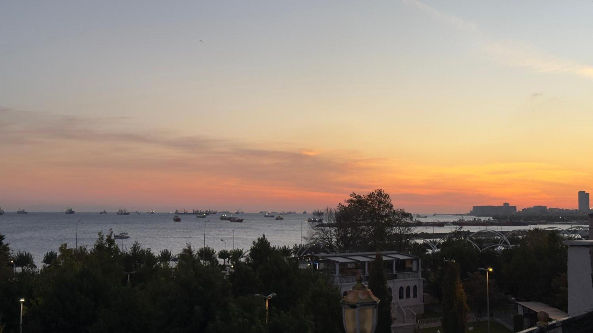 Green Life Apart Hotel Istanbul Bagian luar foto